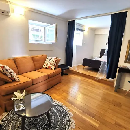Apartman Arsenal *