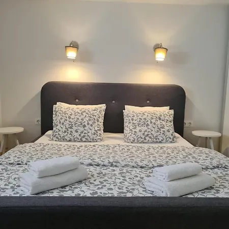 Arsenal Apartment